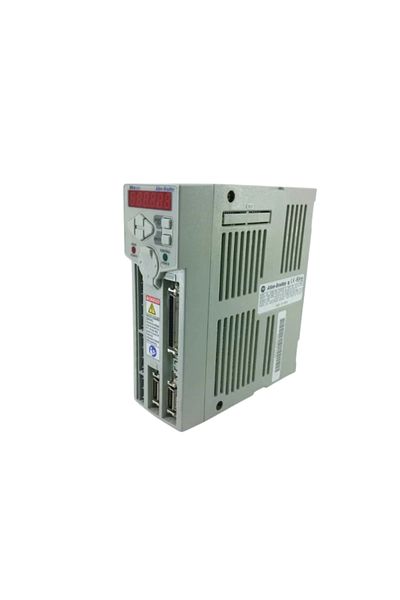 GÜMRÜK BEY Allen Bradley Csd3 Plus Csd3-04Bx2 Servo Drive 200-240V Ac 1 Phase Input 3 Phase 400W Output