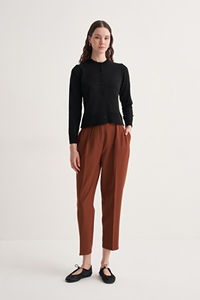 EBU Prive Women's Double Pleated Trousers Brown