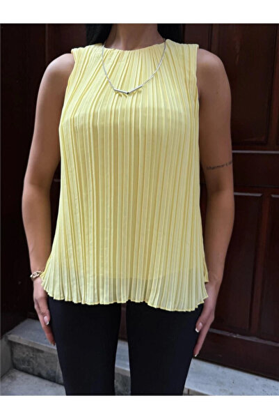 STİLVİA Yellow lined pleated sleeveless blouse