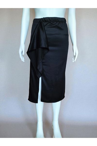 The Fabrics Studio Black Shiny Ribbed Ruffle Midi Skirt with Slit Detail