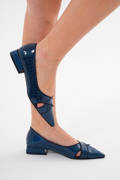 golden heel Golden Heell Navy Blue Printed Patent Leather 2 cm Heel Pointed Toe High-Heeled Ballet Flats