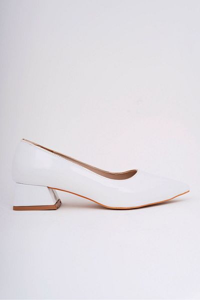 VİP SMR MODA Babet Women's Daily Comfortable Pointed Toe Gold Leather Detailed 3 cm Heels