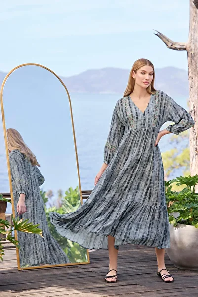 MONAMİSE Women's Patterned Three Quarter Sleeve Button Front V Neck Dress 25042