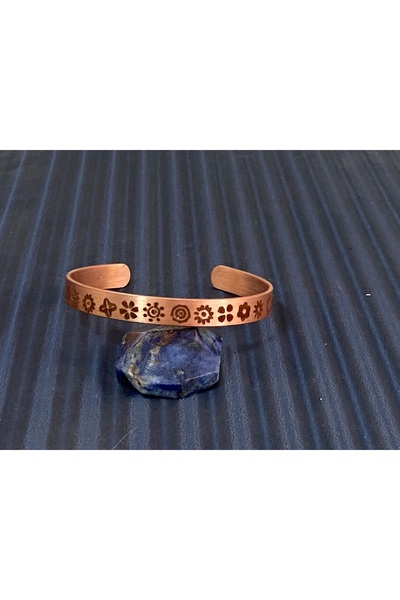 Güney Takı Store Daisies Patterned Copper Bracelet with Prayer Inside