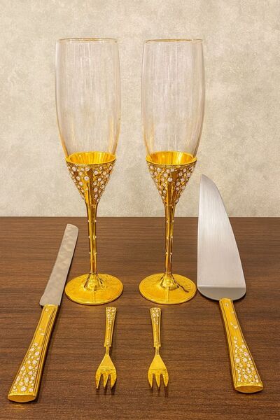 ALMASA طقم كاسات عرسان مع قطاعة كيك ومغرفة وشوك - 6 قطعه