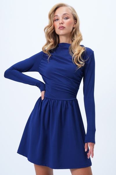 Trend Alaçatı Stili Women's Navy Blue Low Collar Drape Detailed Sandy Flared Dress Alc-X14371