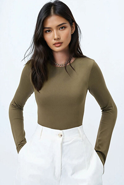 Trend Alaçatı Stili Khakifarbener Damen-Overall mit Rundhalsausschnitt und Druckknopfverschluss an der Unterseite, Bluse Alc-X14388