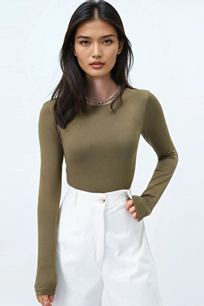 Trend Alaçatı Stili Khakifarbener Damen-Overall mit Rundhalsausschnitt und Druckknopfverschluss an der Unterseite, Bluse Alc-X14388