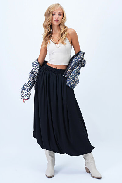 Trend Alaçatı Stili Női fekete dupla zsebes bélelt maxi méretű buborékszoknya Alc-X14348