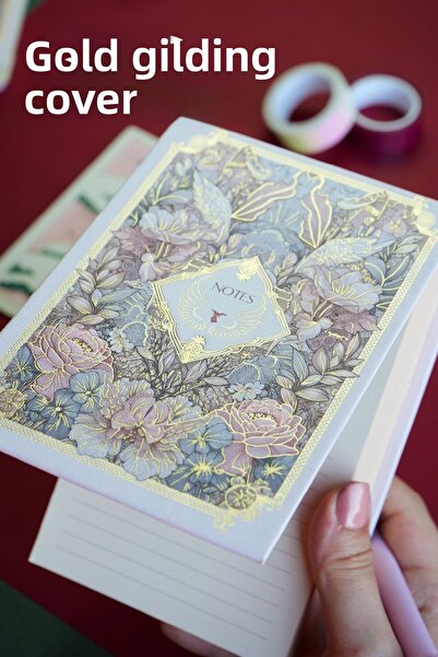 Victoria's Journals Настолен бележник с твърди корици. 80 грама хартия в цвят слонова кост, 340 листа. 11x15,8 см. Цветни кантове.