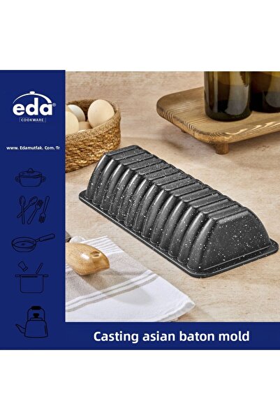 Eda 3-Piece Cake Mold