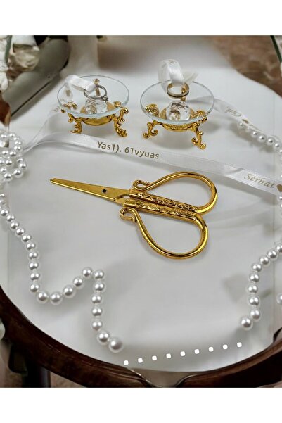 Cyz Home Lucevia Gold Glass Ring Riser and Promise Scissors Set