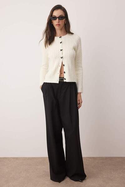 Trendyol Collection Ecru Soft Textured Ribbon Button Knitwear Cardigan Twoaw26Hi00167