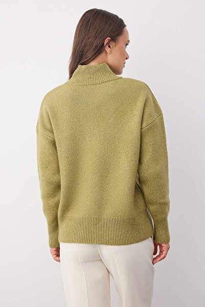 Trendyol Collection Wardrobe Essentials Fat Green Wool Blend Wide Fit Soft Textured Knitwear Sweater | Twoaw26Kz000630