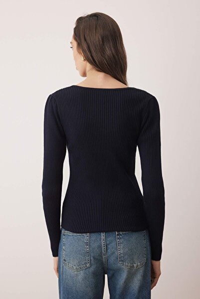 Trendyol Collection Albastru bleumarin*001 Pulover de tricotaj cu guler pătrat simplu TWOAW26KZ00136