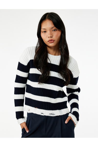 Koton Color Block Long Sleeve Crew Neck Ripped Detail Knitwear Sweater