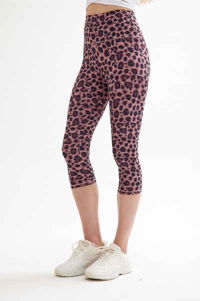 Pulsar Capri Leggings Leopard Pink Canopus