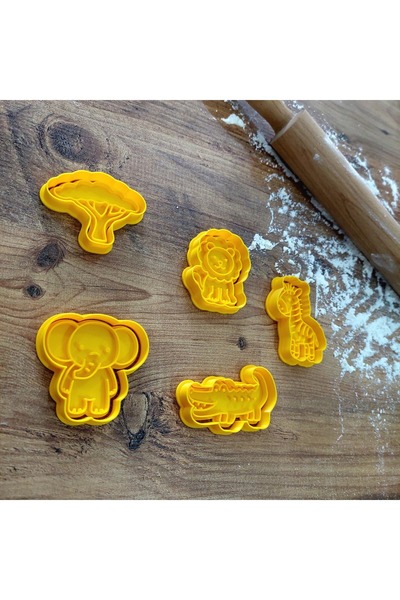 Rafine Studio 3D Set of 5 Cookie Molds with Safari Animal Figures - Polymer Clay, Play Dough Cutter Sculpting
