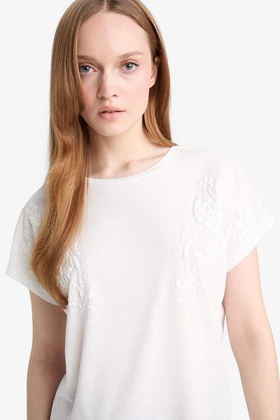DeFacto Crew Neck Puff Printed Short Sleeve T-Shirt F9588Ax25Au