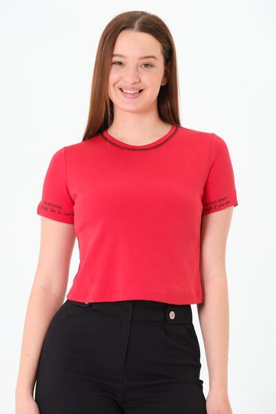 Sortie Collection Women's Crew Neck Slit Short Sleeve Printed Red Crop Cotton T-Shirt Md1071