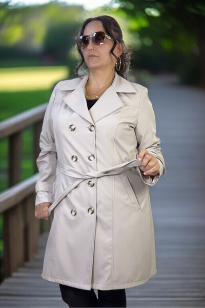 yagmurberen Wooden Button Detail Biblied Double-Breasted Women's Trench Coat in Medium Size