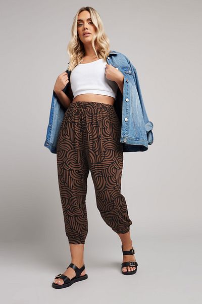 Stil Diva Plus Size Elastic Waist and Leg Trousers with Pockets Abstract Pattern 145294