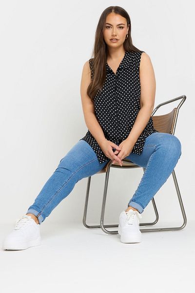 Stil Diva Plus Size Polo Neck Zero Sleeve Button Polka Dot T-Shirt 303957