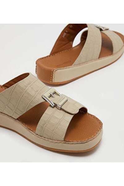 Steve Madden Mens Sm02-A White Arabic Sandals