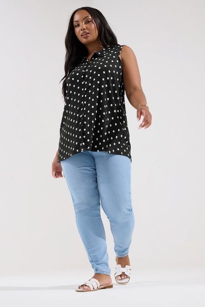 Stil Diva Plus Size Polo Neck Zero Sleeve Button Polka Dot T-Shirt 303958