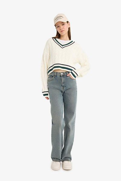DeFacto New Season Coool Regular Fit V-Neck Hair Braided Sweater