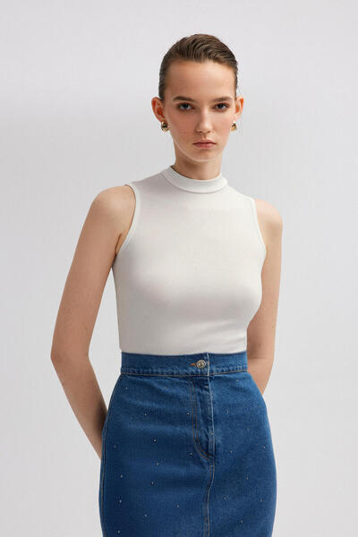 Touché Privé Verk Collar Sleeveless Insignia