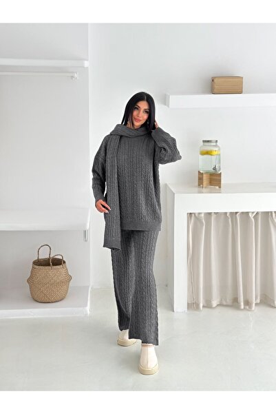 BisuModa Knitted Patterned Knitted Sweater with Pants Knitwear Set