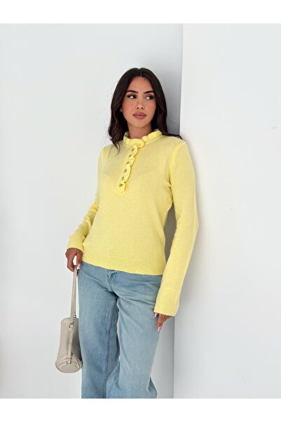 BisuModa Firfir Collar Button Knitwear Sweater