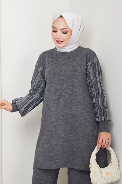 BisuModa Tunic Set with Sleeve Glitter Detail and Knitwear Trousers
