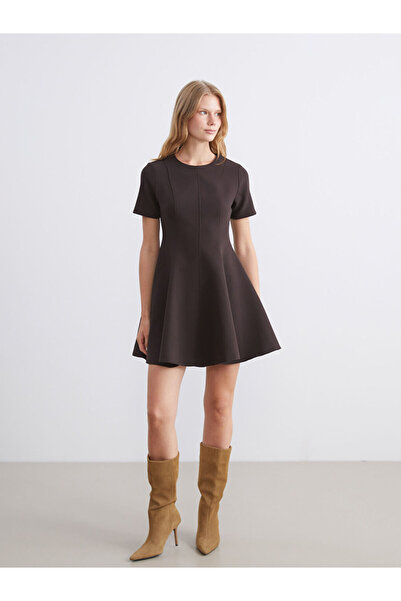 LC Waikiki Rmz Gi̇yi̇m Farkiyla Zero Roba Collar Peplum Mini Dress
