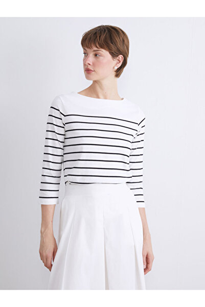 LC Waikiki اختيارات لامعة من متجر شاينينج ستور |   تي شيرت نسائي مخطط برقبة د...