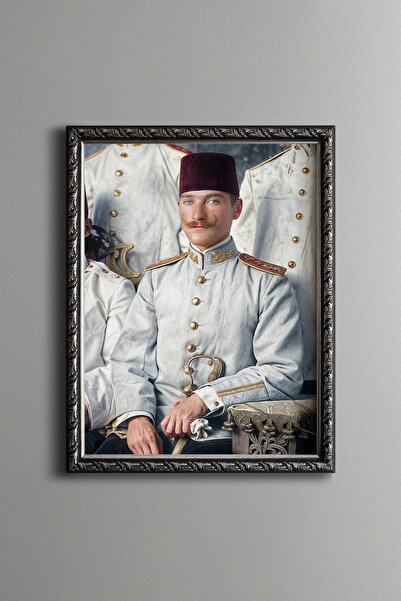 epiqart مصطفى كمال أتاتورك - إطار منقوش عتيق