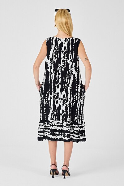 VAGGON Women's Black-White Oval Neck Double Pocket Flounce Sleeveless Midi Dress Vs00832