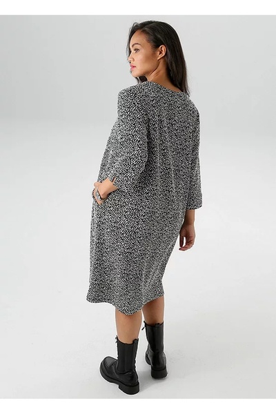 Şans Γυναικείο φόρεμα μεγάλου μεγέθους μαύρο, μανίκι τριών τετάρτων, τσέπη με λαιμόκοψη σε σχήμα V 65N39097