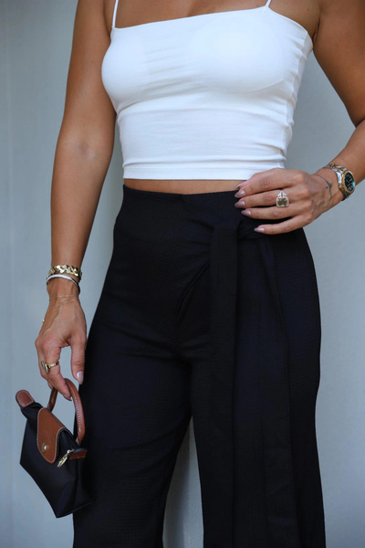 Purple by Banu Siyah Bel Bağlama Detay Pantolon