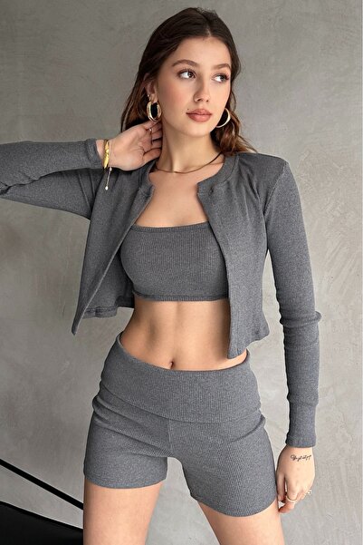 ezber moda سترة جروب وشورت كاميسول