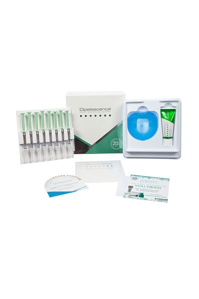 Opalescence ™ PF Tooth Whitening Gel 20% Mint Kit