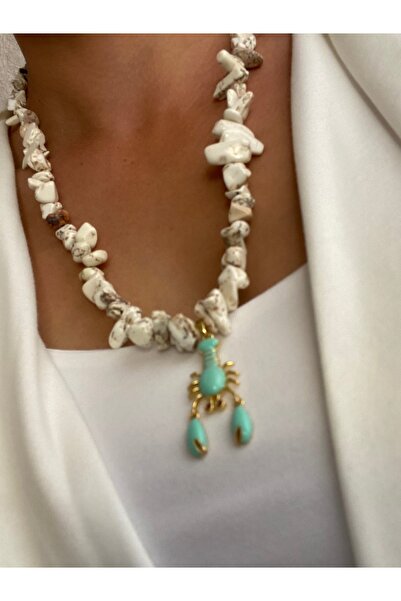 Byoz store قلادة من الحجر الطبيعي المكسور من المرجان الأبيض المكسور على شكل خ...