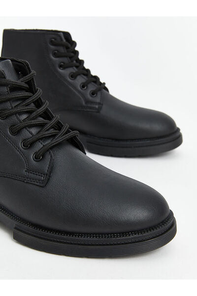 LC Waikiki Deri Görünümlü Bağcıklı Erkek Bot