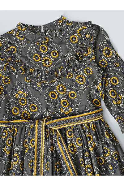 Bella Moda By Styli Grey All Over Print Dress with Tie Belt