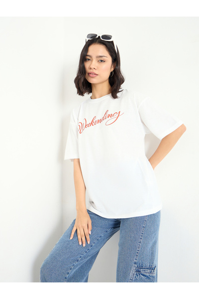 Styli White Weekending Slogan Oversized T-Shirt