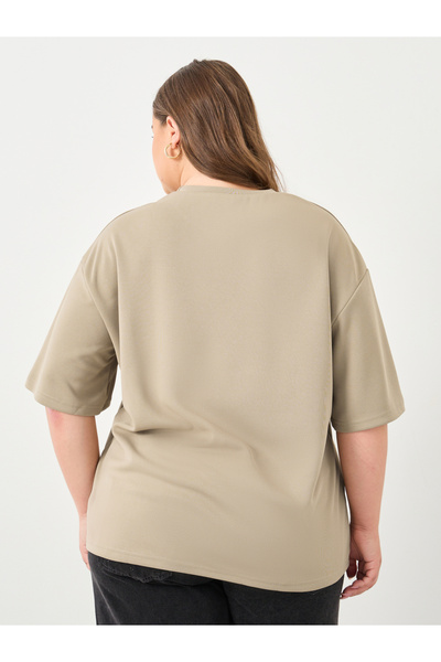 Styli Plus Size Round Neck Oversized T-Shirt