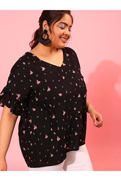 CURVY STREET By Styli Plus Black Floral Top with Short Sleeves