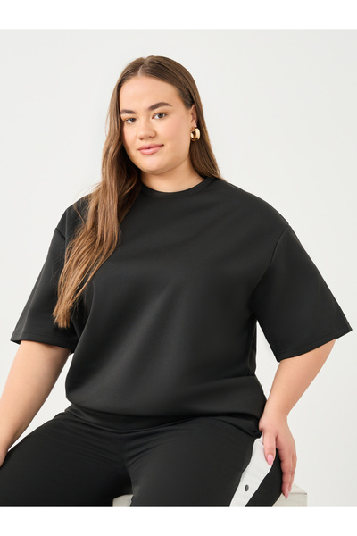Styli Plus Size Round Neck Oversized T-Shirt
