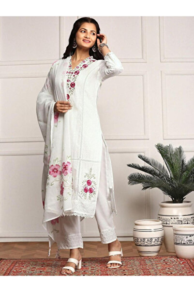 Ishin By Styli Women Off White Cotton Kurta with Trousers and Dupatta Set